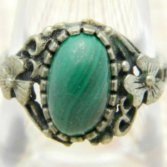 Vintage Jewelry - Green Malachite Silver Tone Art Nouveau Style